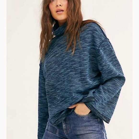 Free People Women's Sunny Days Stretch Turtleneck Sweater Top Small - Picture 2 of 7